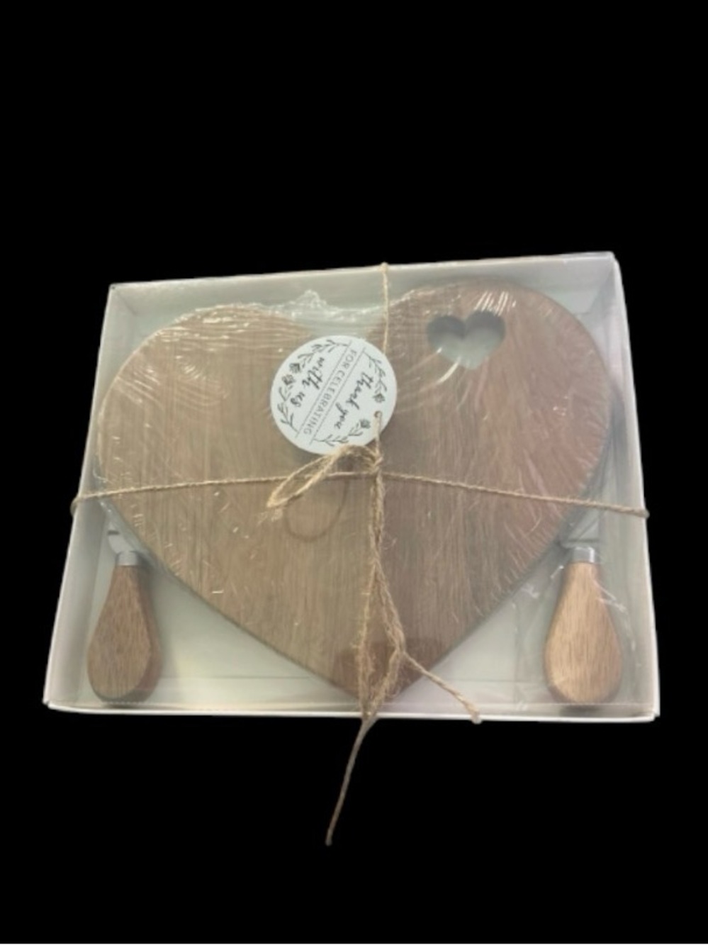Heart Shaped Wood Cheeseboard Set